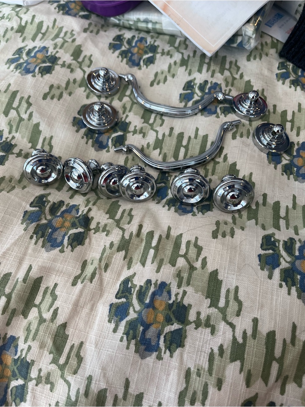 Polished Silver Tone Round Knob and Handle Vanity Hardware
